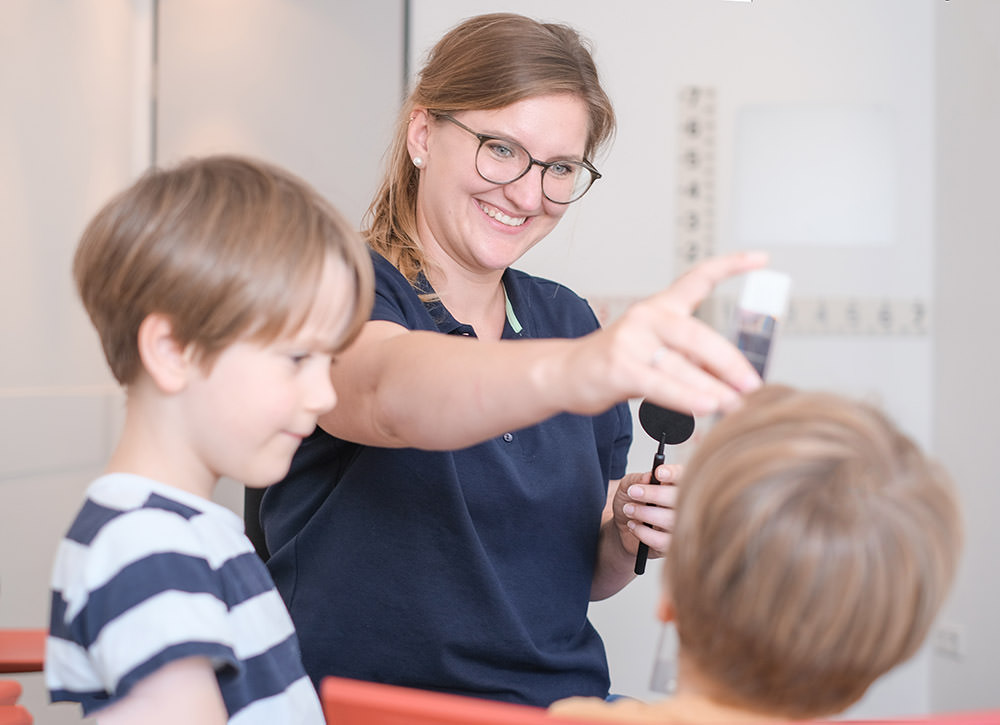 Augenarzt Bergisch Gladbach - Dr. Kribus - Sehschule Bergisch Gladbach / Refrath - Ihr Weg zu besserer Sehgesundheit